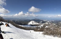 ぽっかり、山の雲。